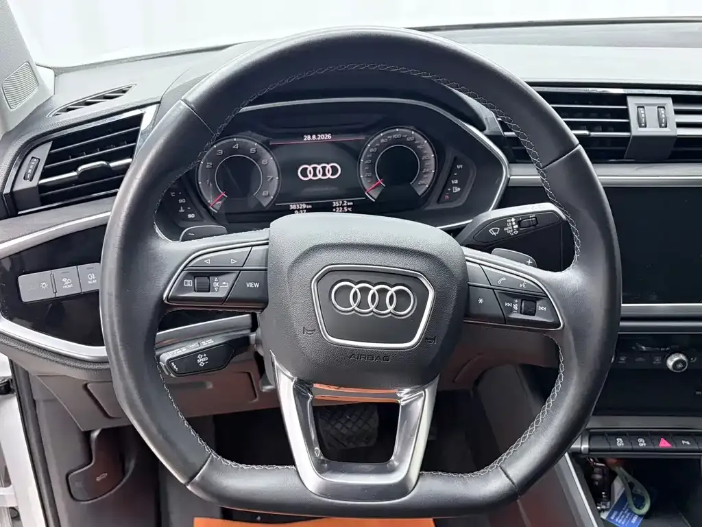 Audi Q3 — фото 6