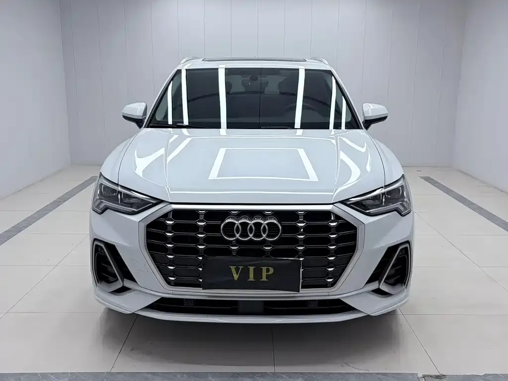 Audi Q3 — фото 5