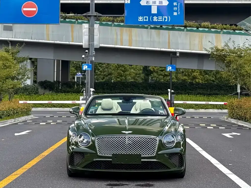Bentley Continental — фото 1