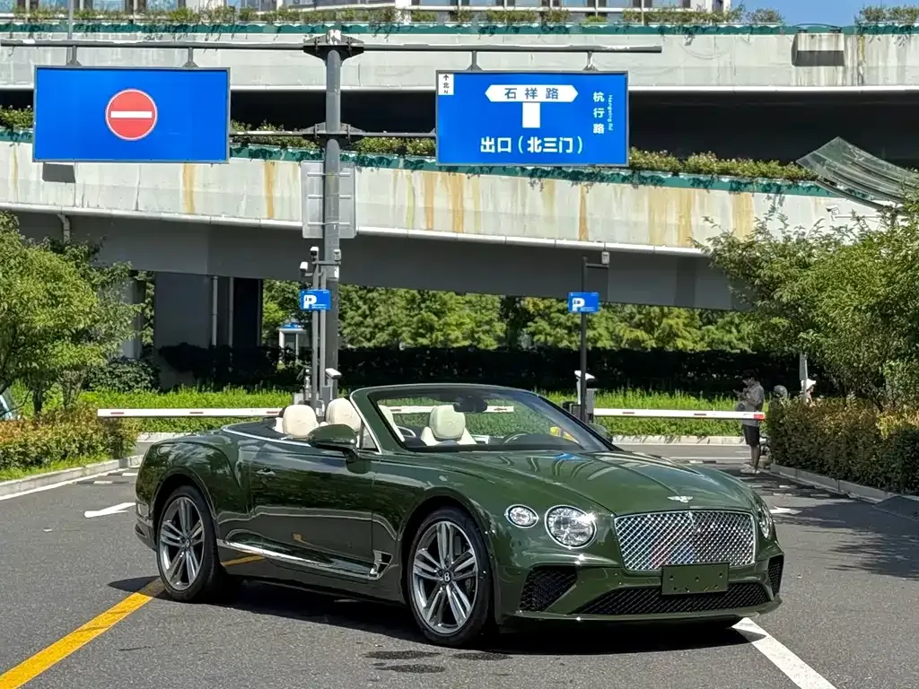 Bentley Continental — фото 9