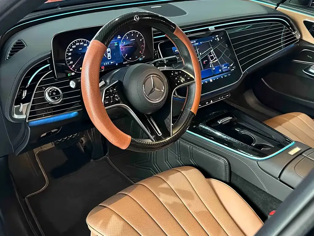 Mercedes-Benz E-Class — фото 8