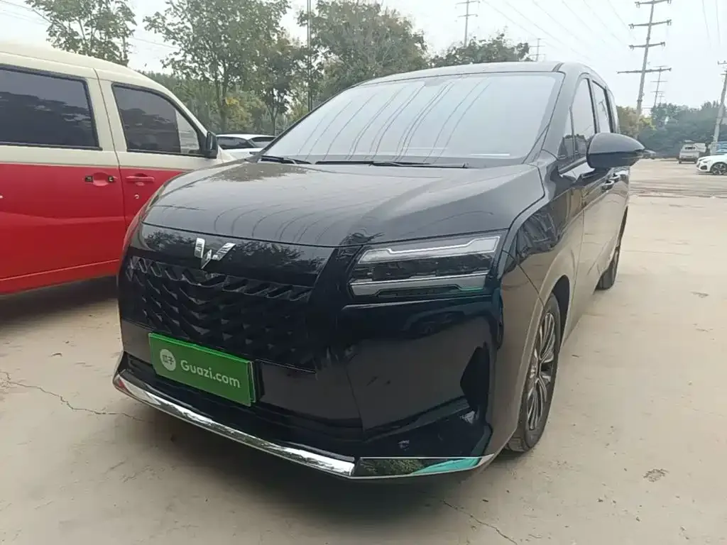 Wuling Xingguang 730 New Energy — фото 1