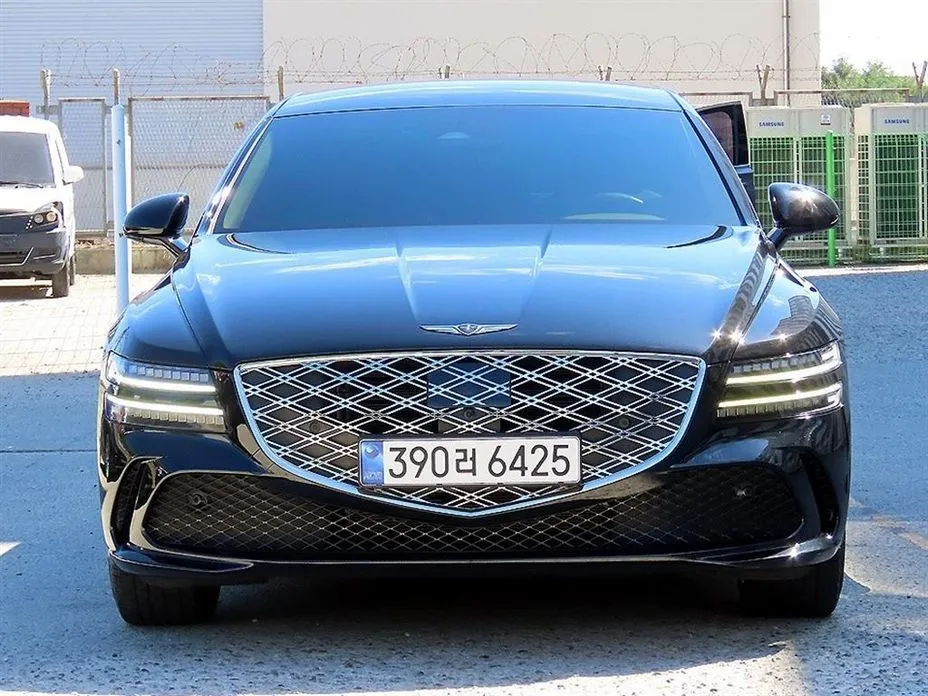 Genesis G80 — фото 1
