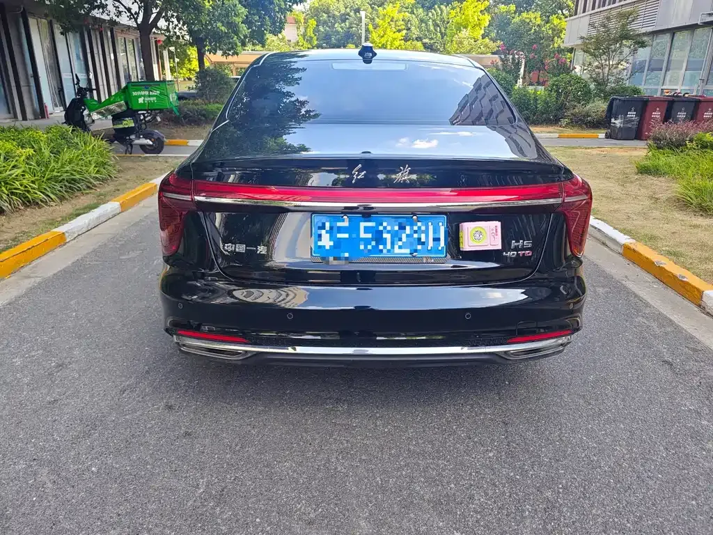 Hongqi H5 — фото 7