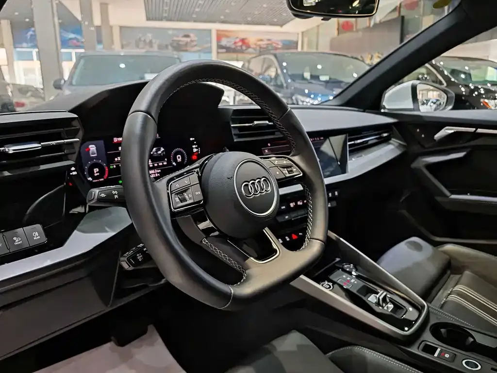 Audi A3 — фото 3
