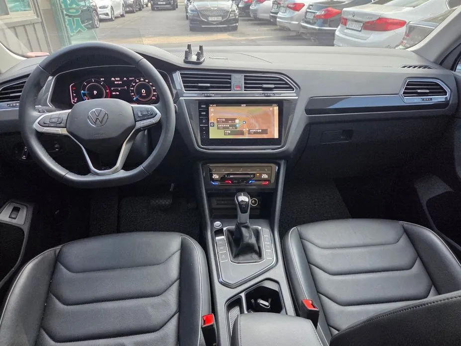 Volkswagen Tiguan — фото 5