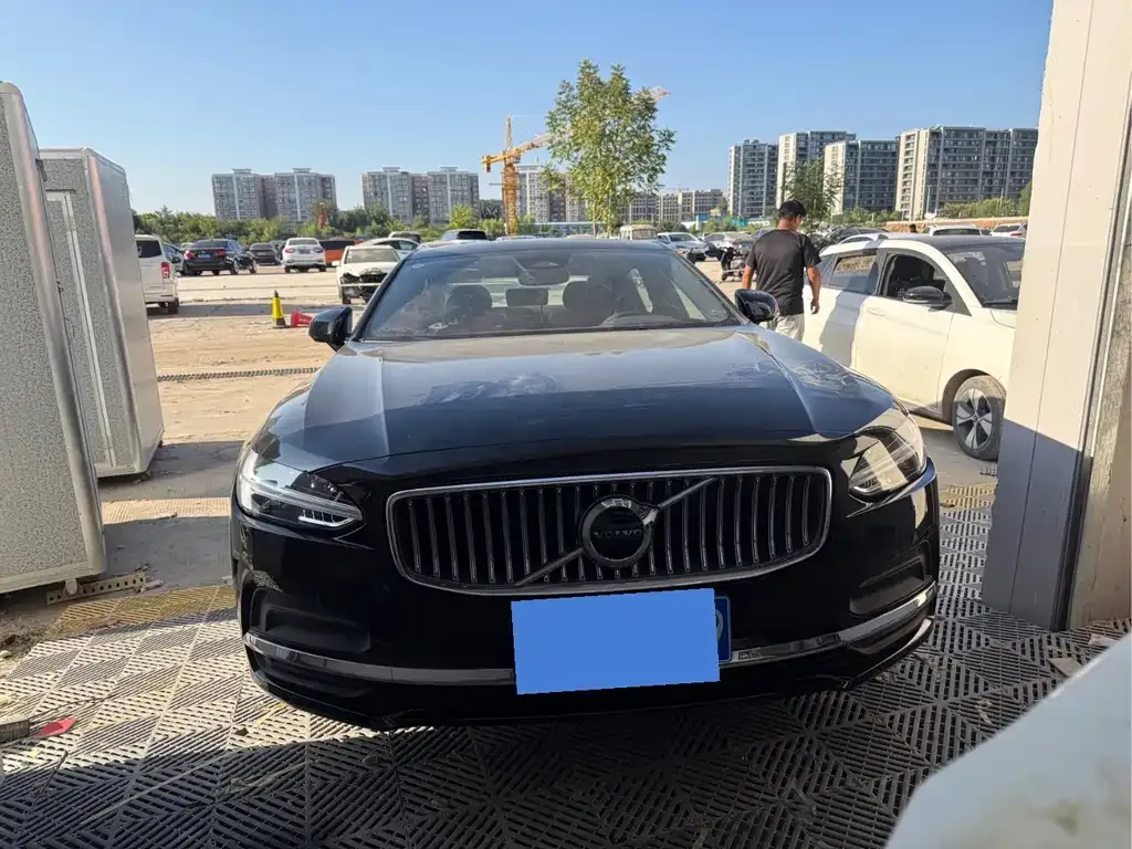 Volvo S90 — фото 7