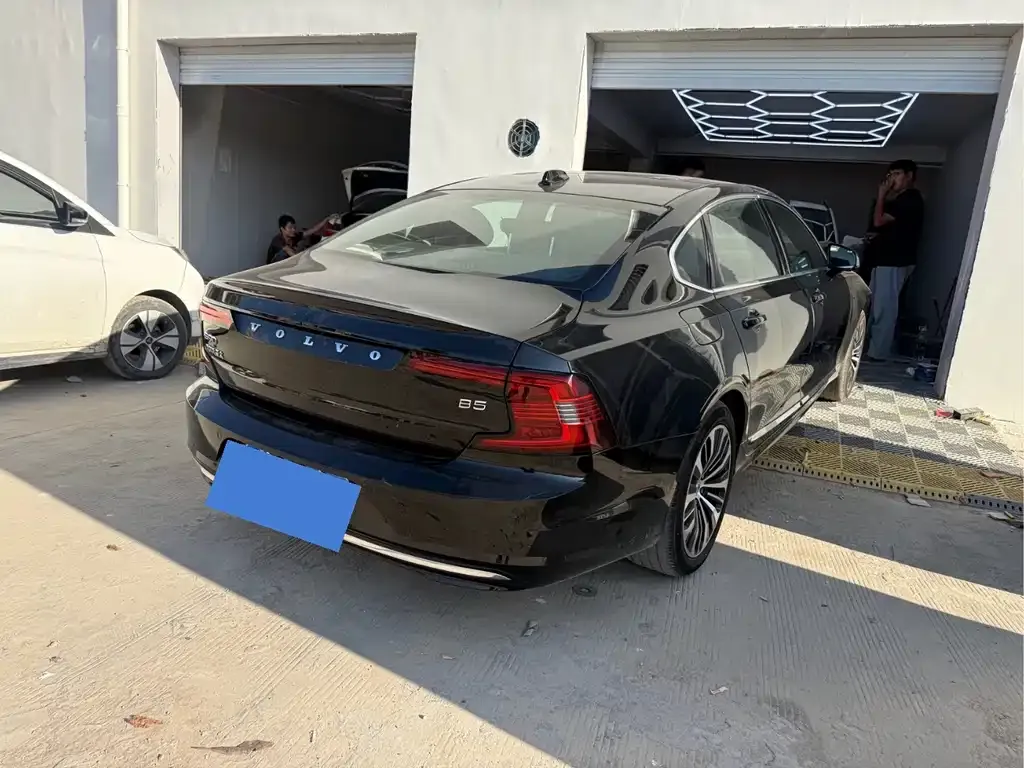 Volvo S90 — фото 4