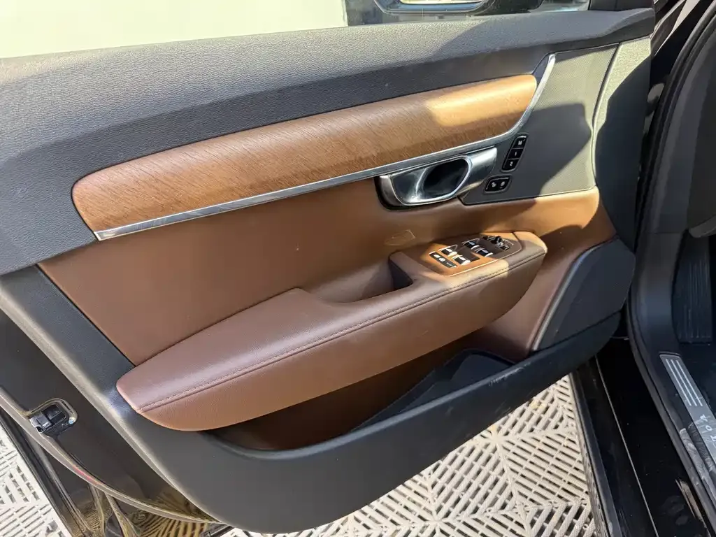 Volvo S90 — фото 2