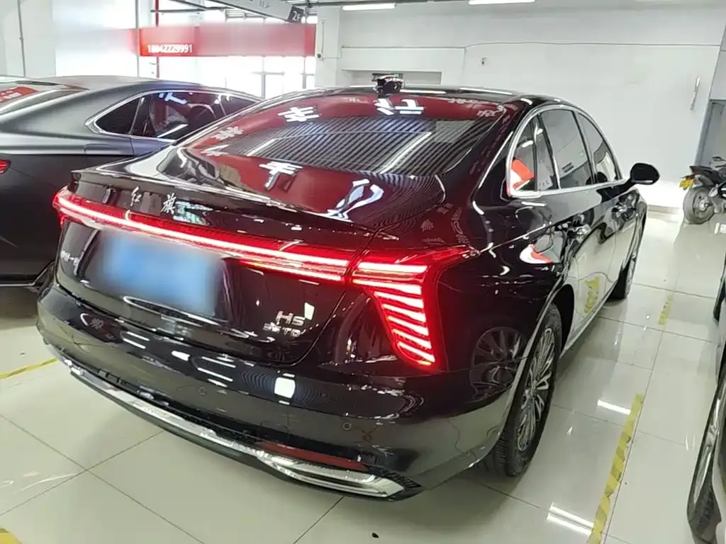 Hongqi H5 — фото 2