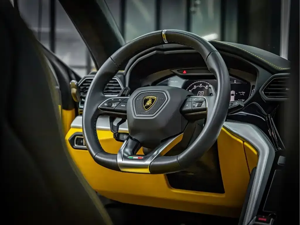 Lamborghini Urus — фото 3