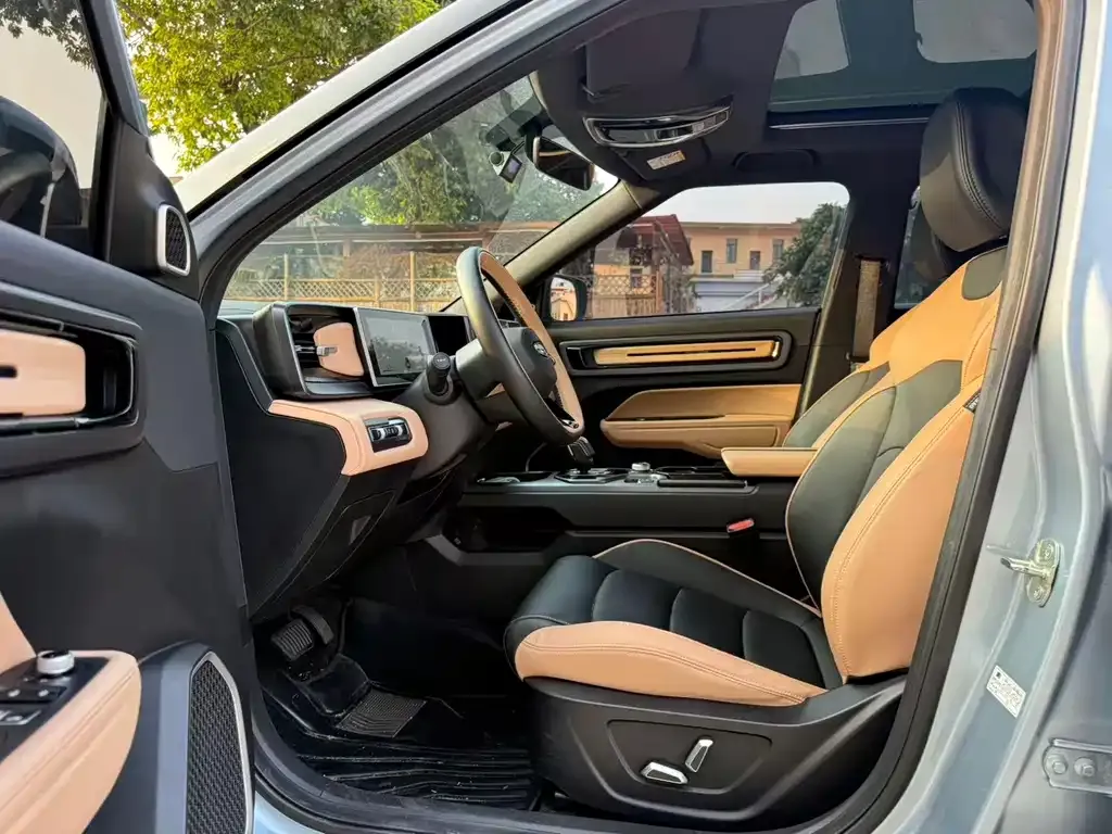 Geely Icon — фото 10