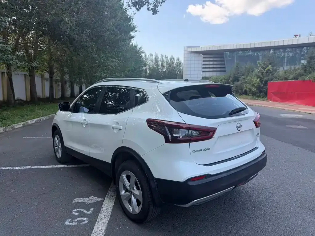 Nissan Qashqai — фото 3