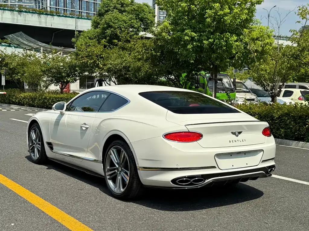 Bentley Continental — фото 10