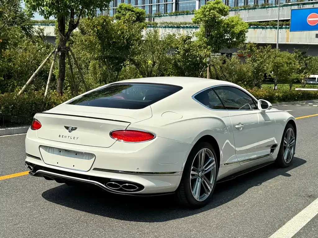 Bentley Continental — фото 9