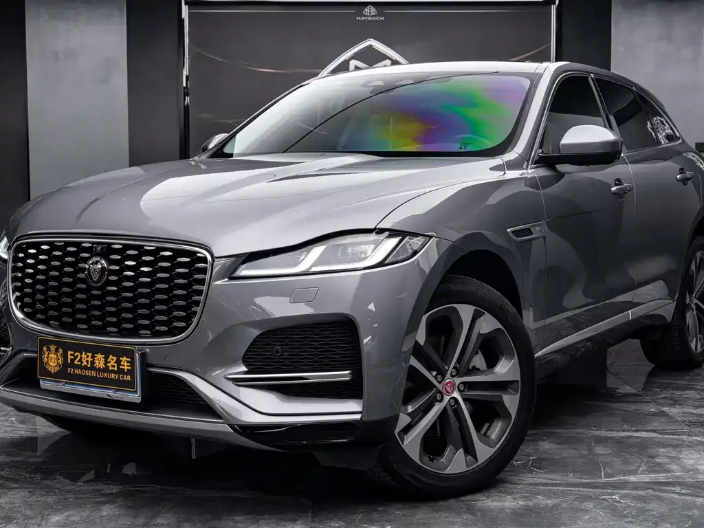 Jaguar F-PACE — фото 1
