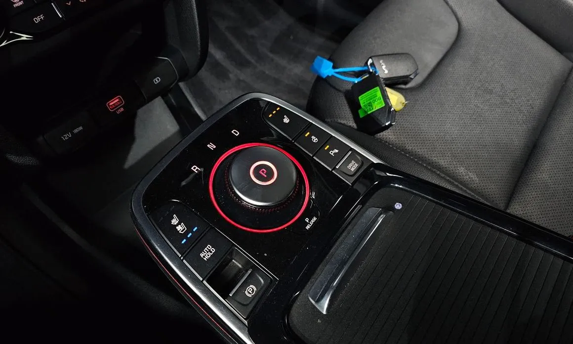 Kia Niro — фото 10
