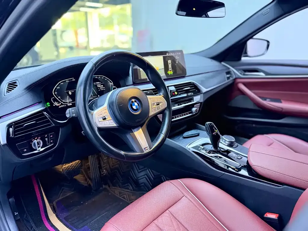 BMW 5 Series New Energy — фото 7
