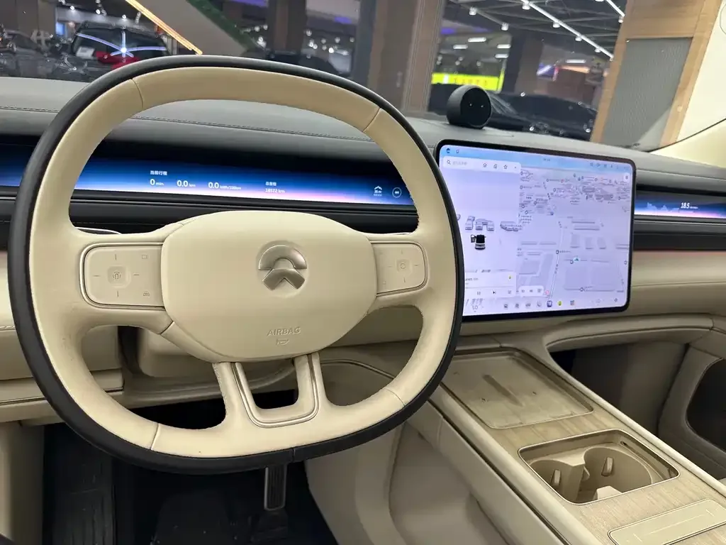 NIO ES8 — фото 7