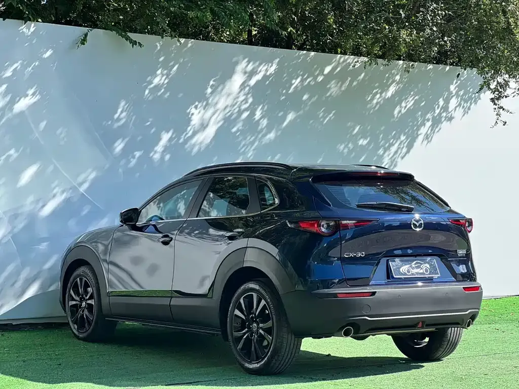 Mazda CX-30 — фото 4