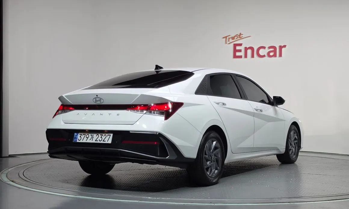 Hyundai AVANTE — фото 4