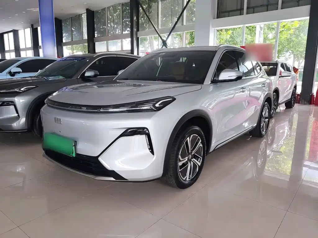 Geely Galaxy Xingjian 7 — фото 1