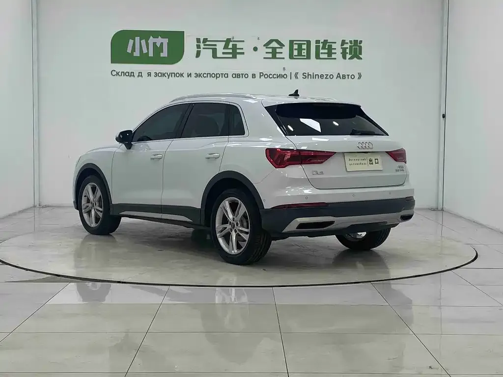 Audi Q3 — фото 10