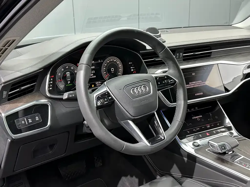 Audi A6L — фото 9