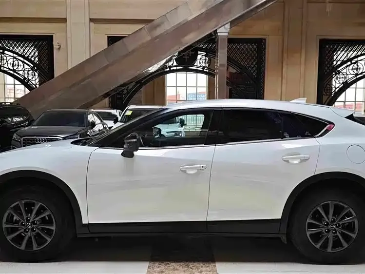 Mazda CX-4 — фото 5