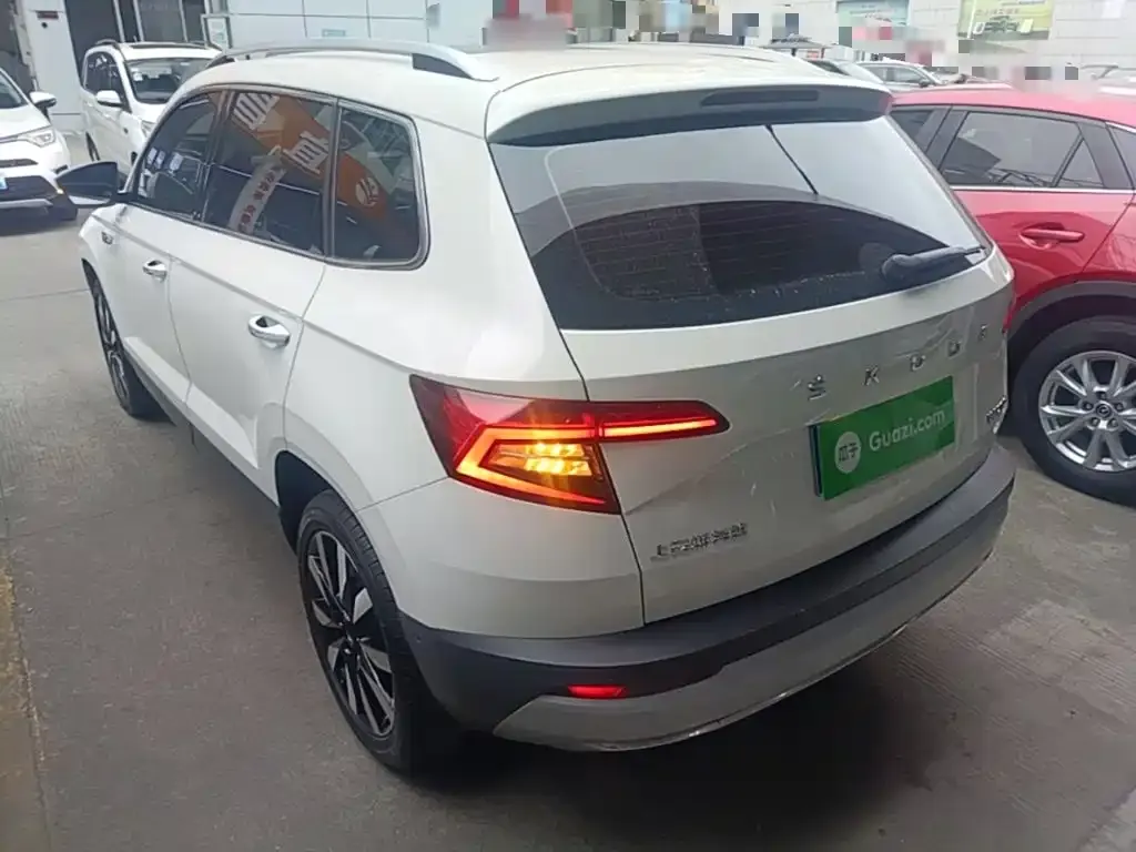 Skoda Karoq — фото 8