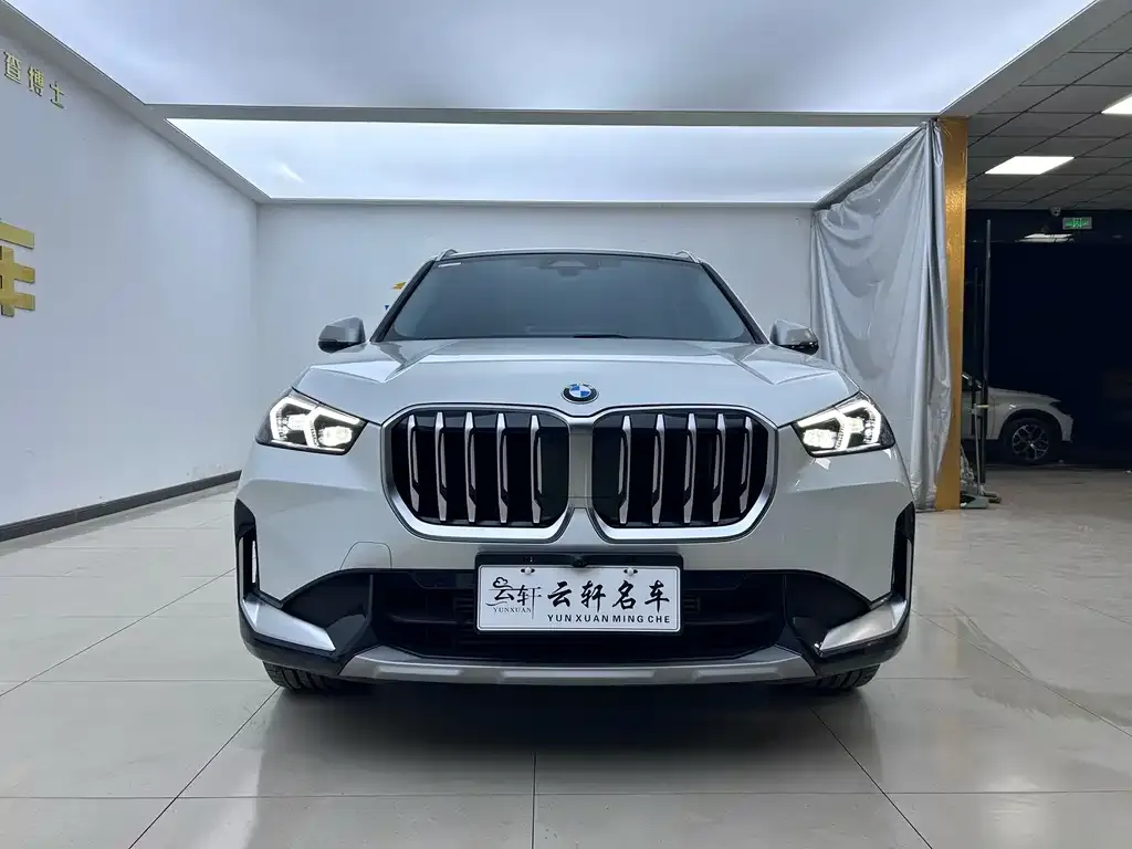 BMW X1 — фото 2