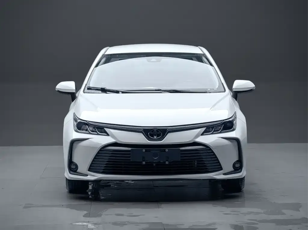 Toyota Corolla — фото 5