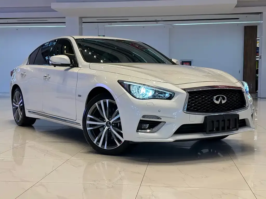 Infiniti Q50L — фото 9