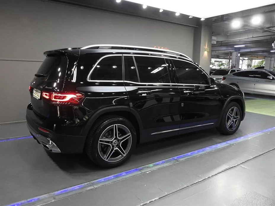 Mercedes-Benz GLB-Class — фото 7