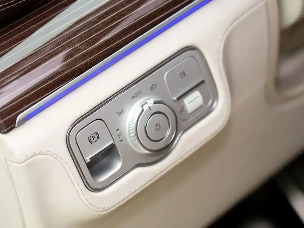 Mercedes-Benz GLS — фото 2