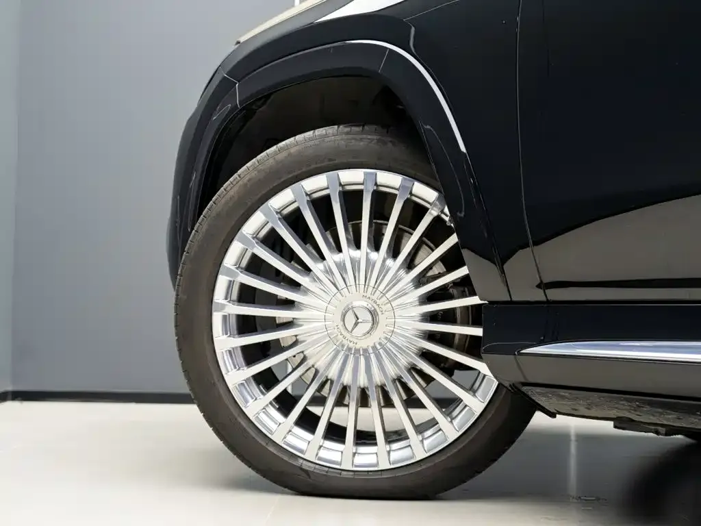Mercedes-Benz GLS — фото 4