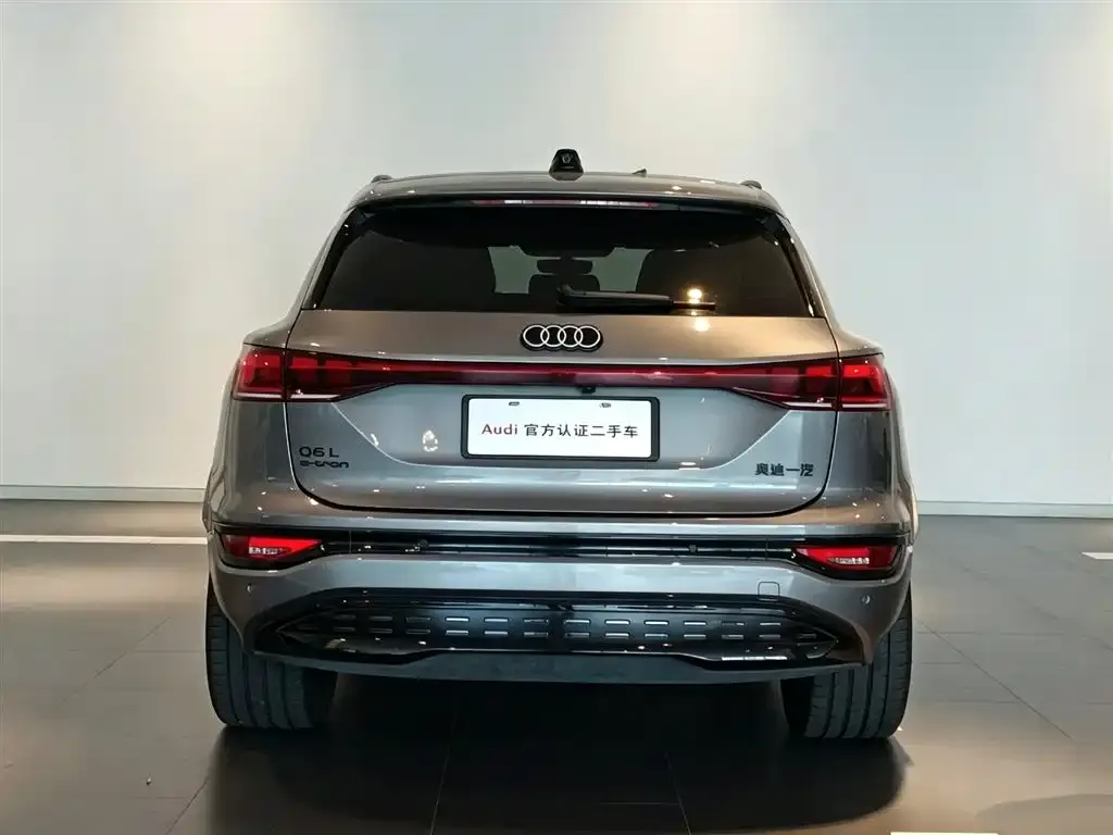 Audi Q6L e-tron — фото 4