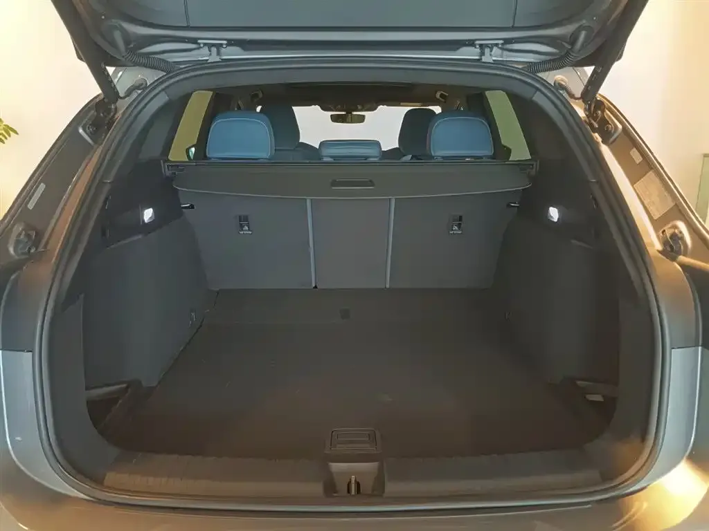 Audi Q6L e-tron — фото 10