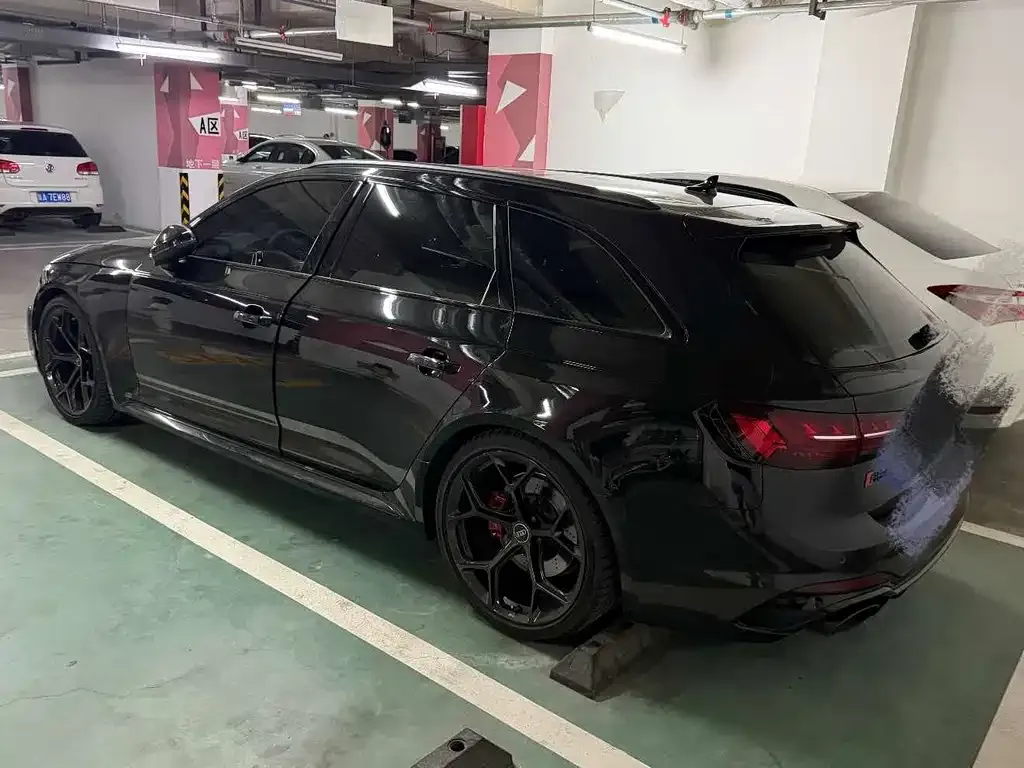 Audi RS 4 — фото 2