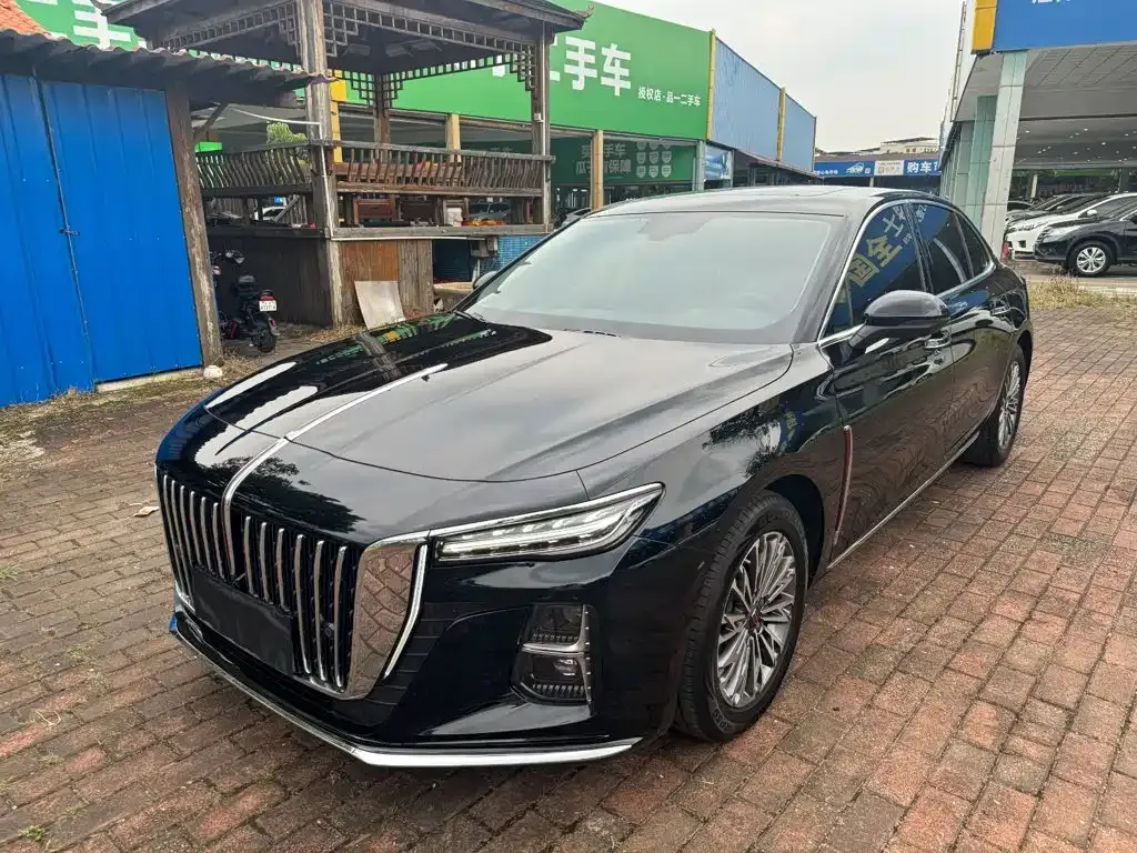 Hongqi H5 — фото 1