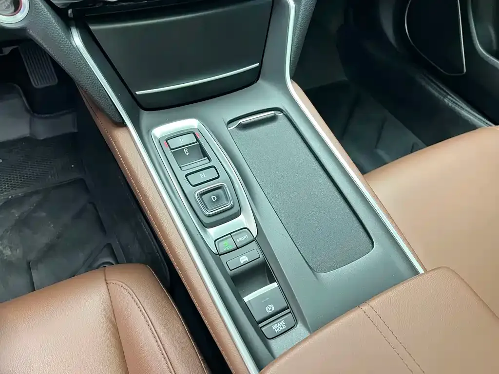 Honda Inspire — фото 10