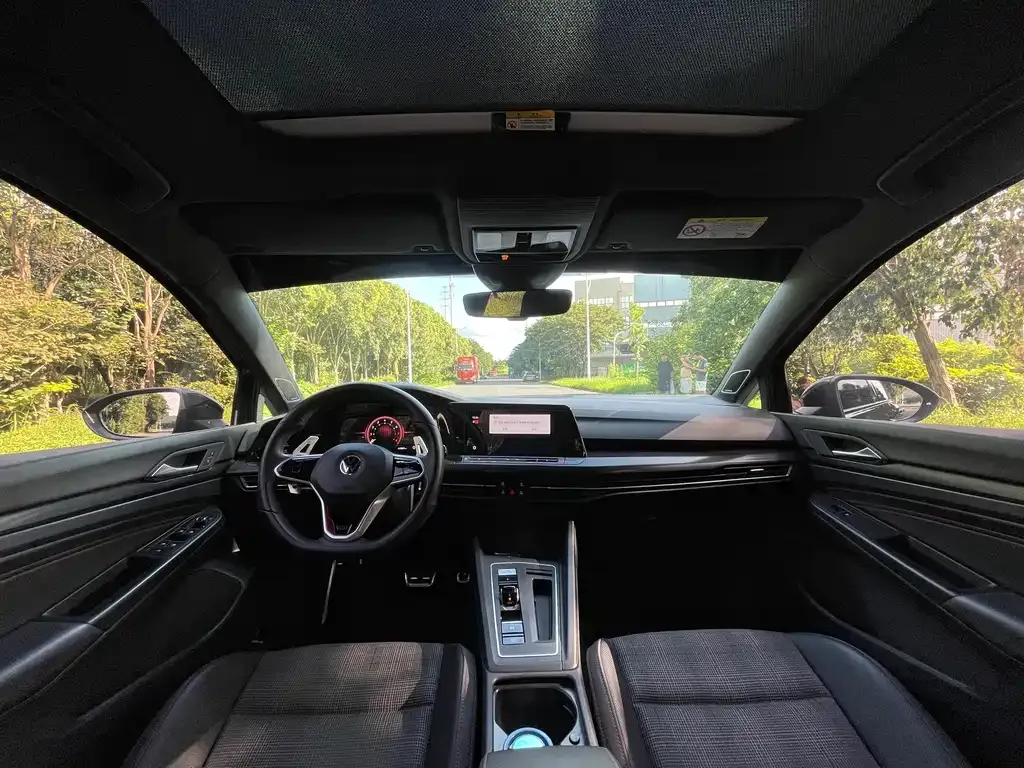 Volkswagen Golf GTI — фото 3