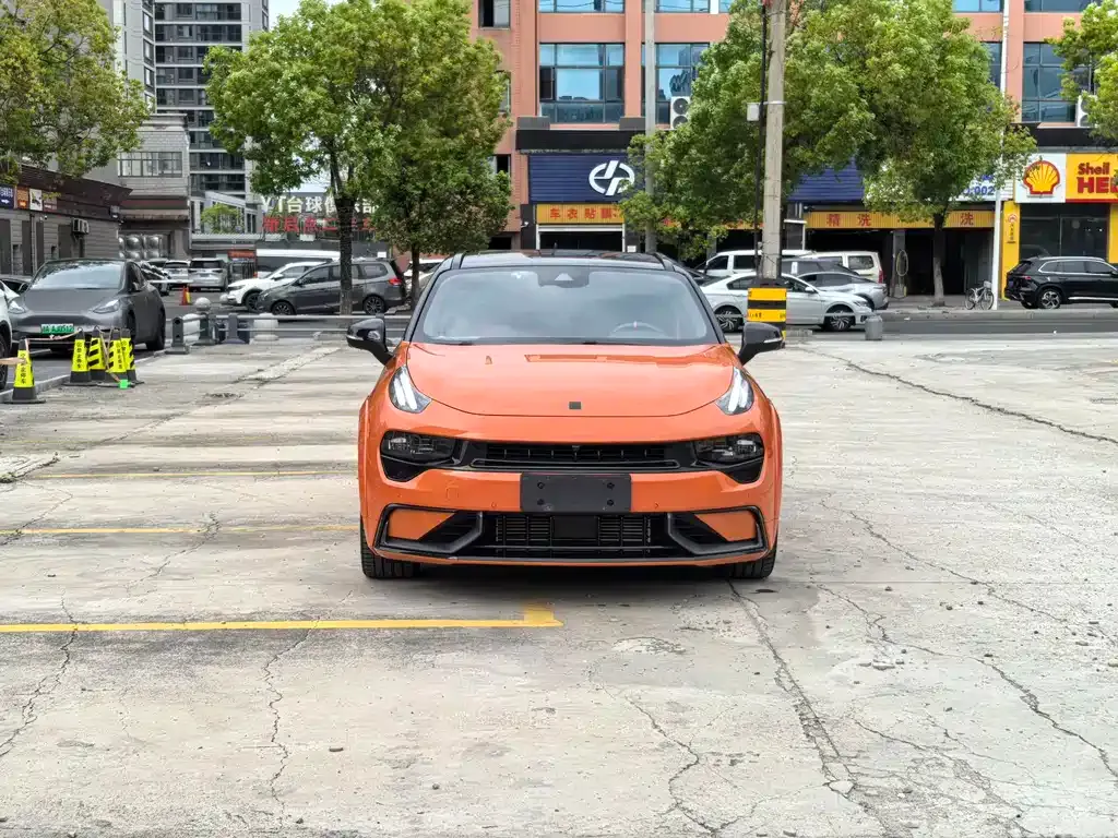 Lynk & Co 02 Hatchback — фото 6