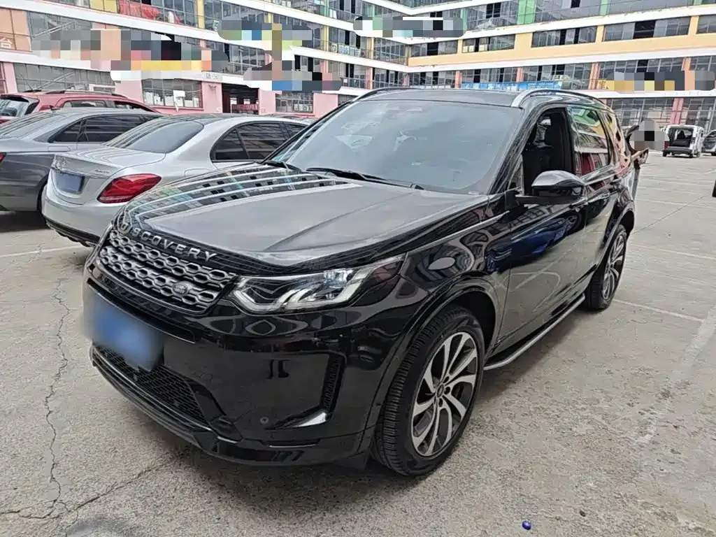 Land Rover Discovery Sport — фото 1