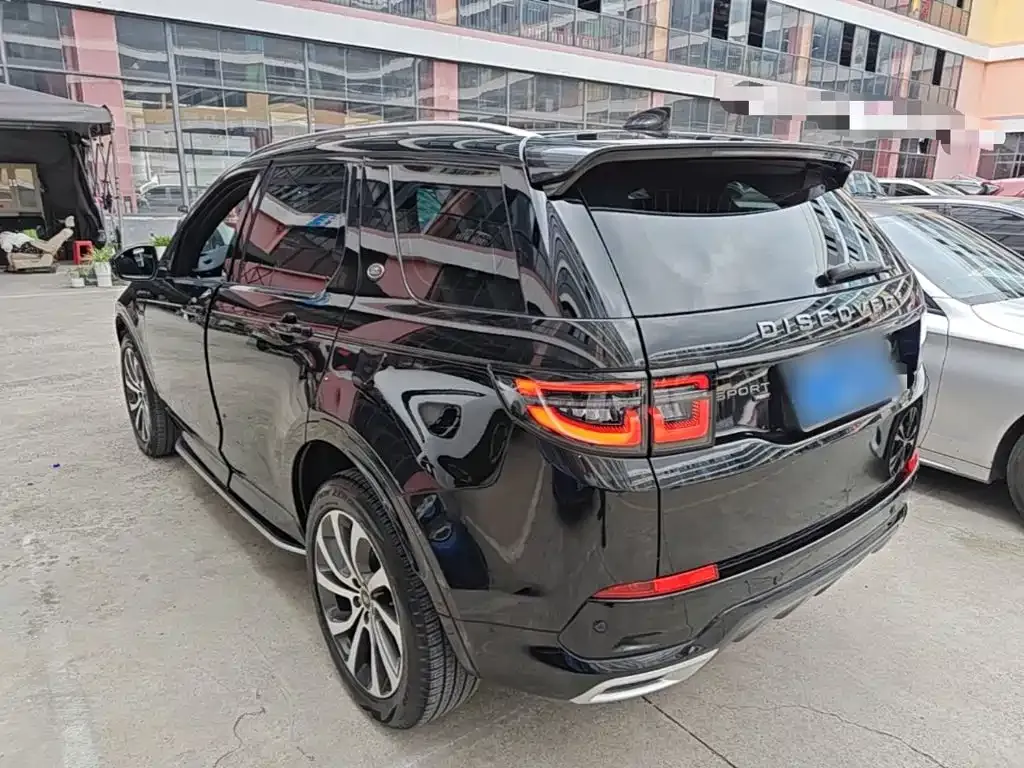 Land Rover Discovery Sport — фото 10