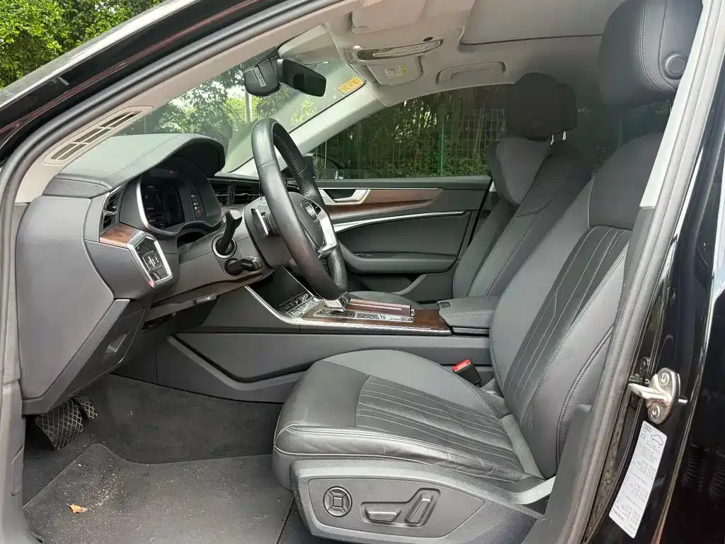 Audi A6 (Import) — фото 2