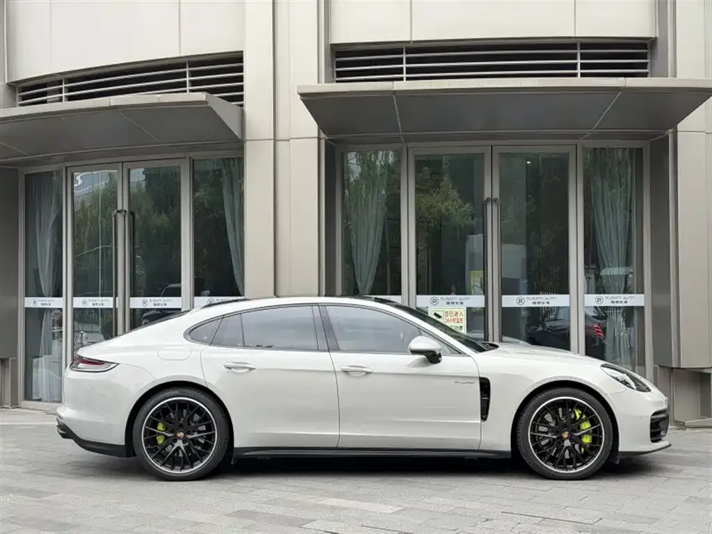 Porsche Panamera Hybrid — фото 2