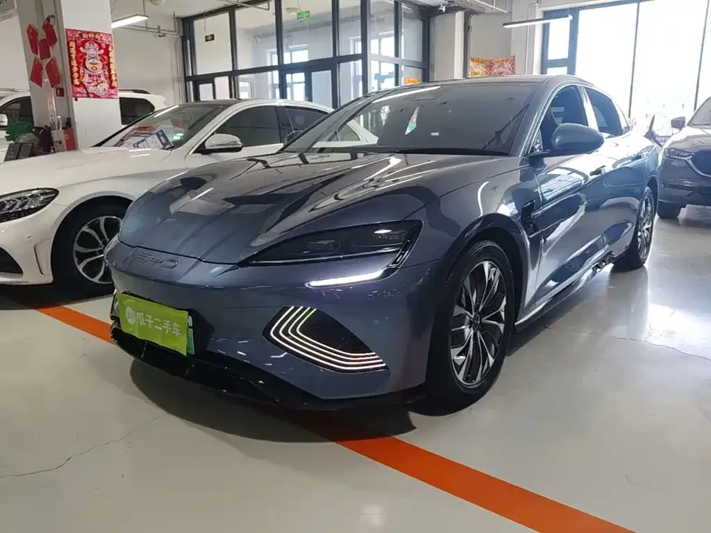 BYD Seal — фото 3