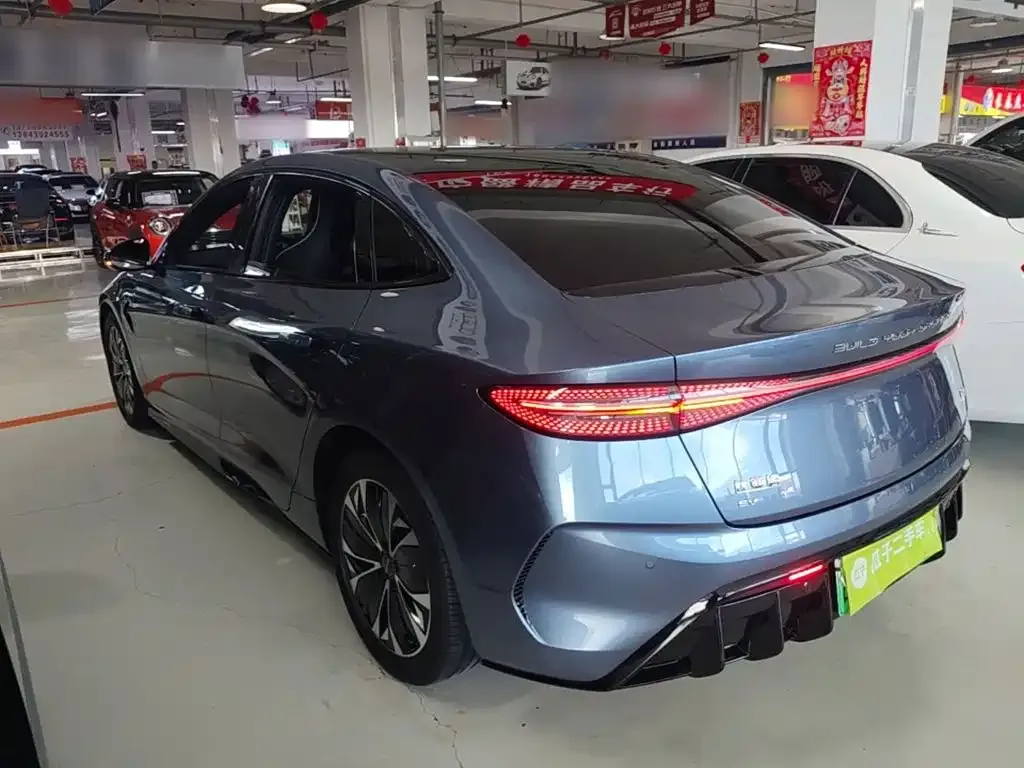 BYD Seal — фото 8