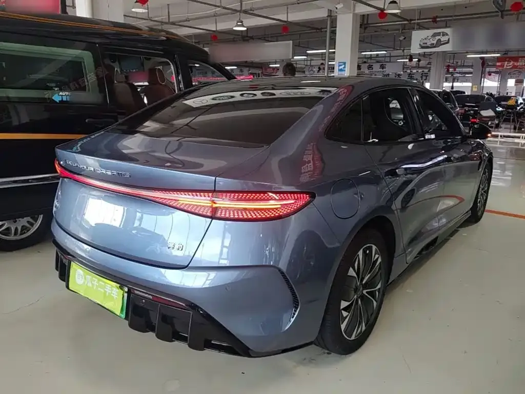 BYD Seal — фото 7